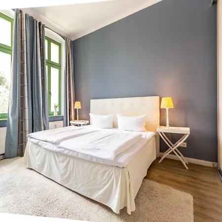 Am Ostseestrand 7 *