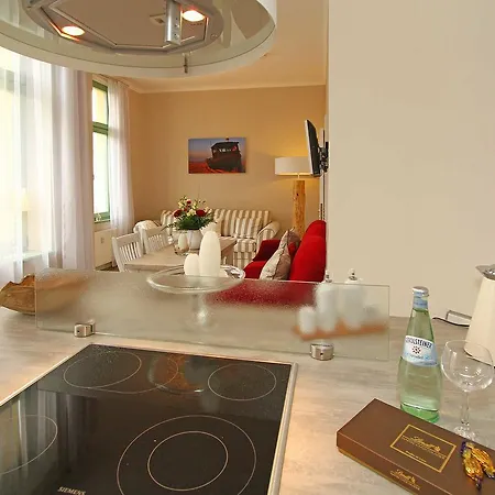 Apartment Am Ostseestrand 7 *